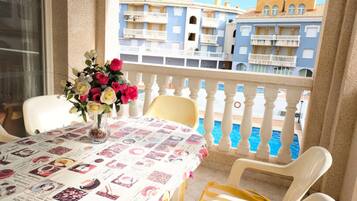 Khu ẩm thực ngoài trời