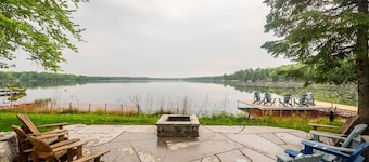 Lakefront Cottage with Cozy Cabin Appeal