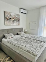 Apartamento | 2 dormitorios, mobiliario individual, tabla de planchar con plancha