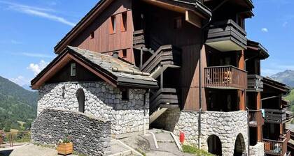 2 Rooms for 4 People