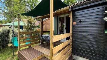 Tempat makan outdoor