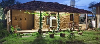 Shiva kashi Home stay 