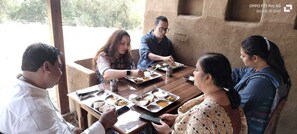 Petit déjeuner à emporter compris tous les jours