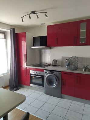 Private kitchen - Apartment with nice amenities BREST Centre (Brest)