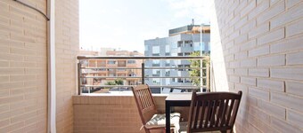 Apt. Alfredo Simon, 4