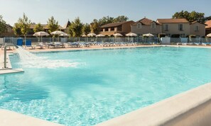 Pool - Apartment in Monflanquin Near Castles (Monflanquin)
