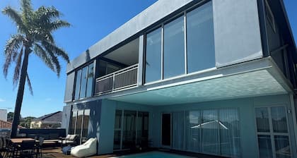 Entire family home with big pool