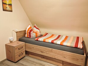 2 bedrooms, free WiFi, bed sheets