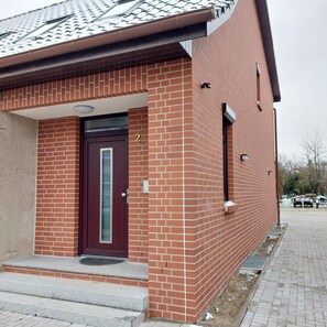 Exterior detail - Holiday Apartment 'Quiet and Central' with Wi-Fi (Schwerin)