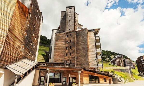 Exterior - Apartment for 7 People - 1 Bedroom + 1 Sleeping Area - Unobstructed Mountain View (Morzine)