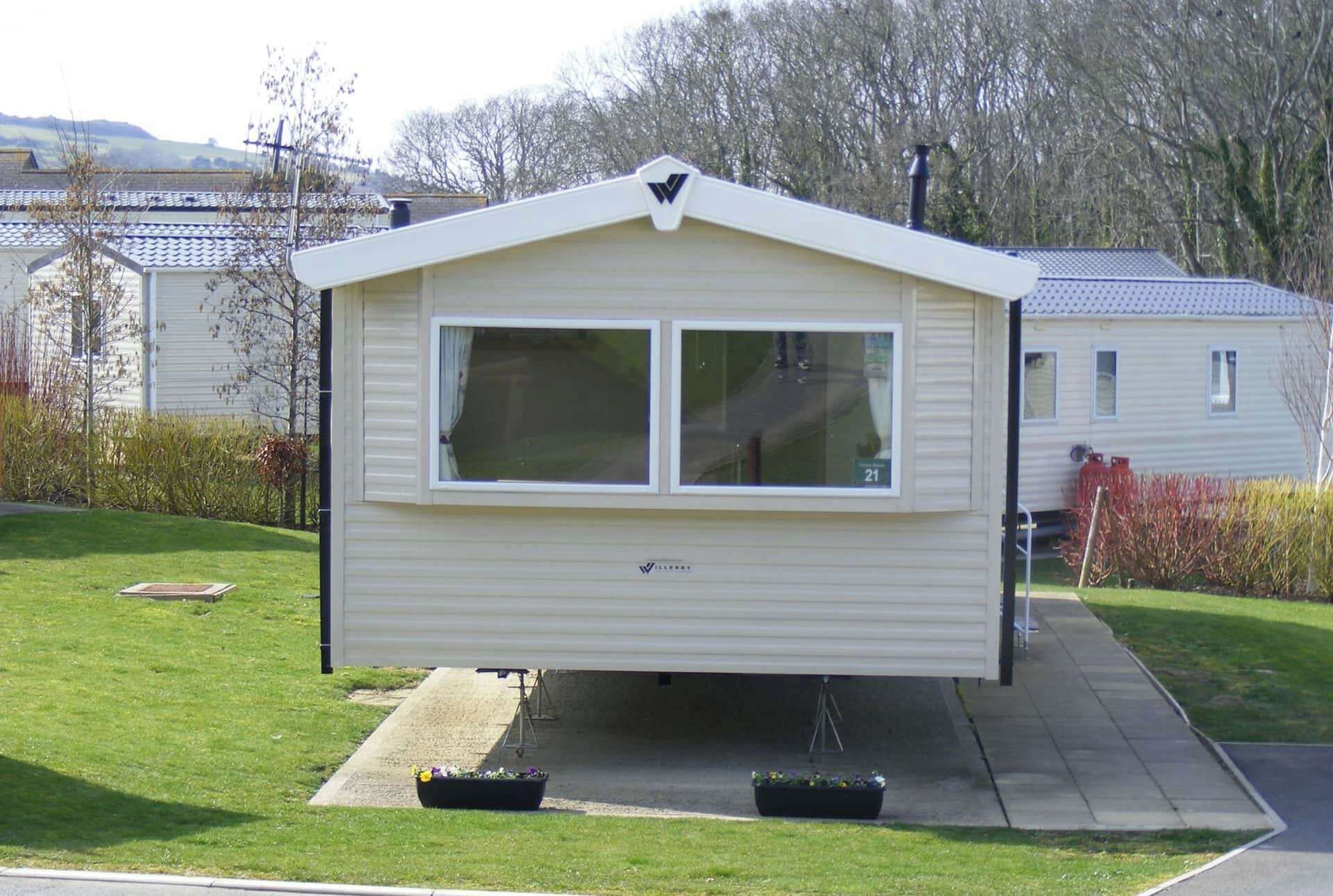 Cabin | Bahagian luar