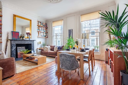 Stylish 2BR in Notting Hill Near Portobello Market