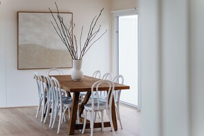 Dining - Family living, only steps from Seacliff Beach (Seacliff)