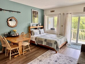 1 chambre, fer et planche à repasser, lit parapluie, Wi-Fi gratuit