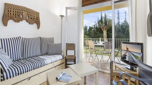 Apartment | Living room - Apartment in Spain Near Sandy Beach (Palafrugell)