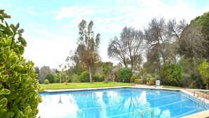 Apartment | Pool | Outdoor pool - Apartment in Spain Near Sandy Beach (Palafrugell)