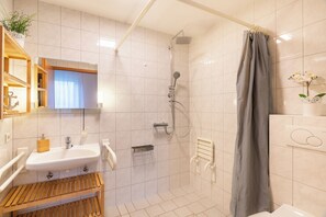 Bruser, Toiletpapir