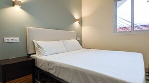 1 bedroom, WiFi, bed sheets