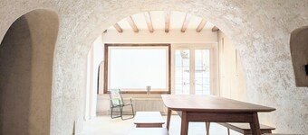 Charming semi-troglodyte house, Amboise