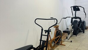Fitness facility - Cozy studio with WiFi and AC in charming Wichita #3 (Wichita)