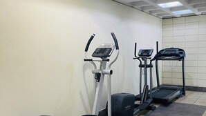 Fitness facility - Cozy studio with WiFi and AC in charming Wichita #3 (Wichita)