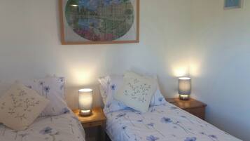 Ferienhaus | 2 Schlafzimmer, Bügeleisen/Bügelbrett, kostenloses WLAN, Bettwäsche