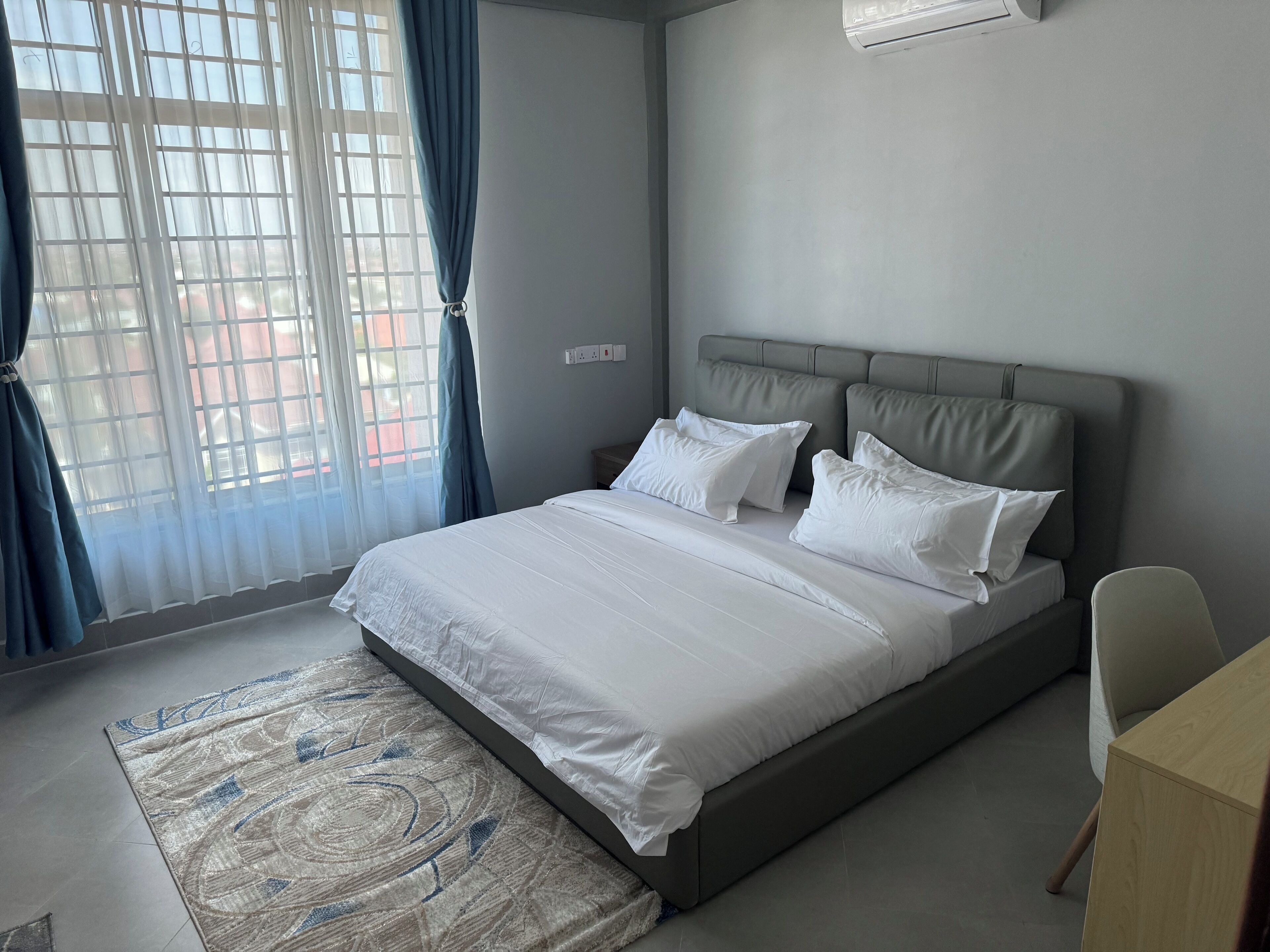 Classic Apartment, City View | Desk, laptop workspace, iron/ironing board, free WiFi