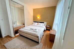 8 bedrooms, iron/ironing board, travel cot, free WiFi