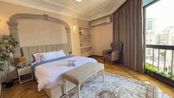 Leilighet – superior, byutsikt | 3 soverom, sengetøy i egyptisk bomull og sengetøy av topp kvalitet