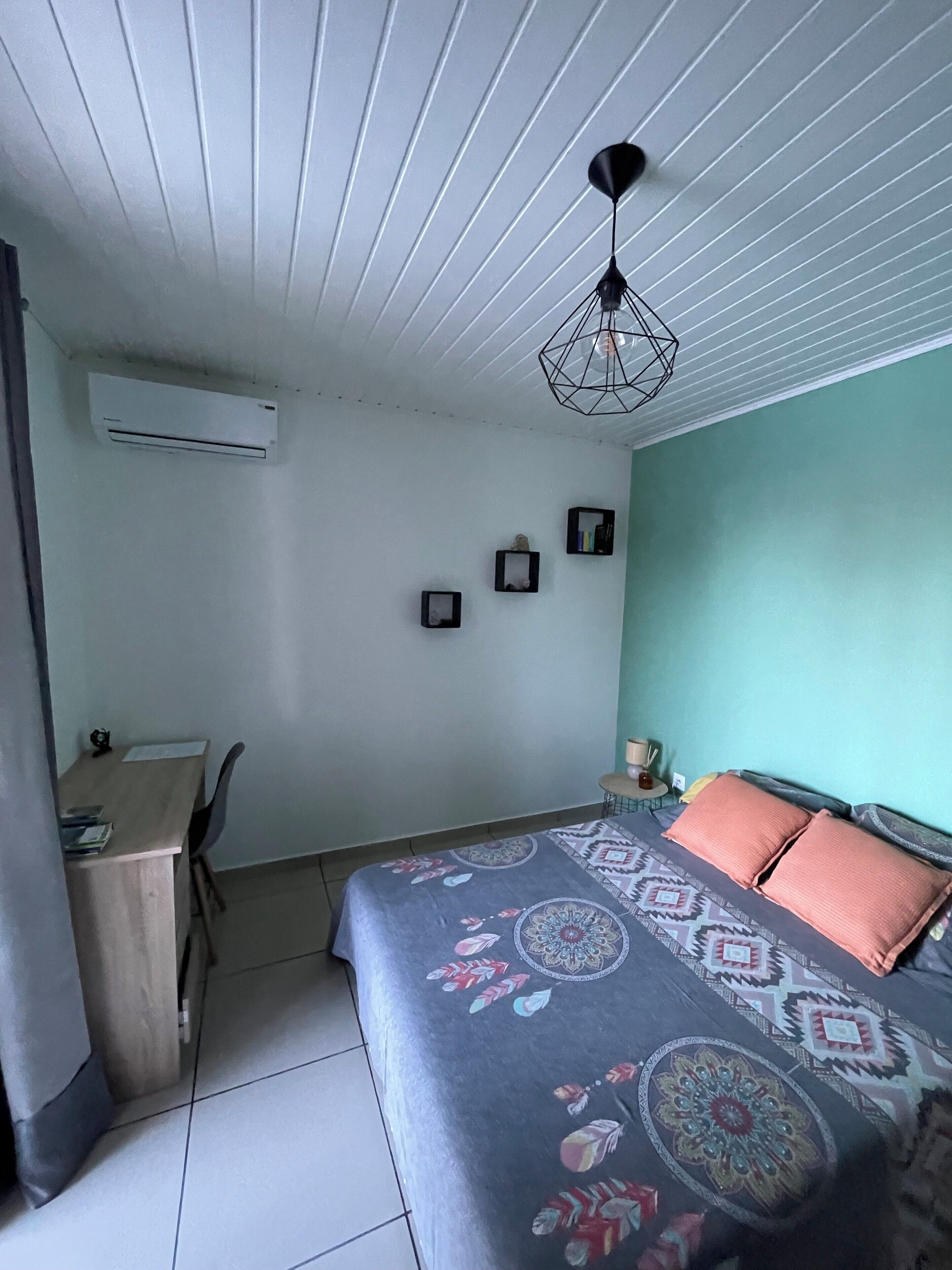 1 bedroom, desk, iron/ironing board, free WiFi