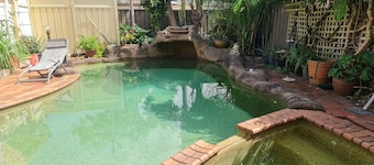 Room for share and stay