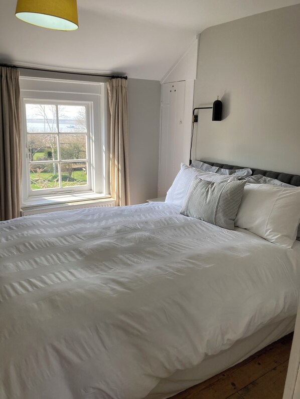 2 chambres, fer et planche à repasser, Wi-Fi, literie fournie