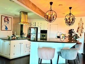 Four, plaque de cuisson, lave-vaisselle