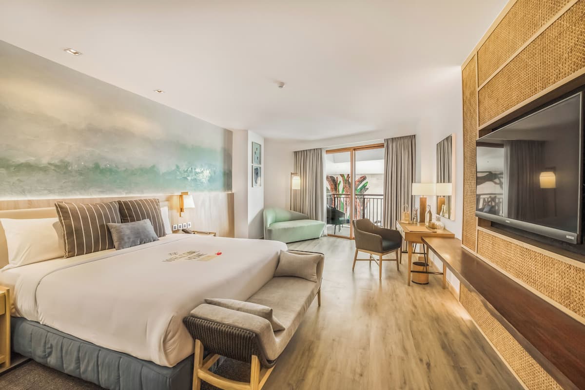 客房 (Tawhay 45sqm) | 客房内保险箱、办公桌、遮光窗帘、熨斗/熨板