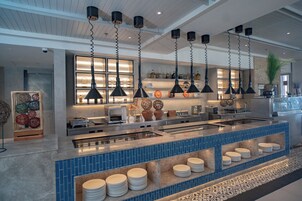 Daily buffet breakfast (PHP 2500 per person)