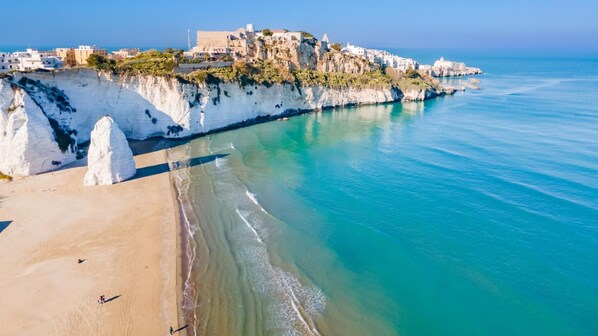 Beach - Al Castello Relais (Vieste)