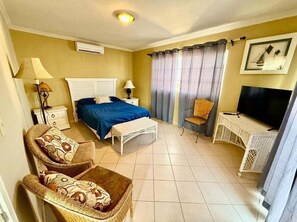 3 bedrooms, free WiFi, bed sheets - Casa Bugamb - Spacious 3-Bedroom Rental (San Felipe)