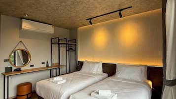 Deluxe-Zimmer | Schreibtisch, laptopgeeigneter Arbeitsplatz, kostenloses WLAN