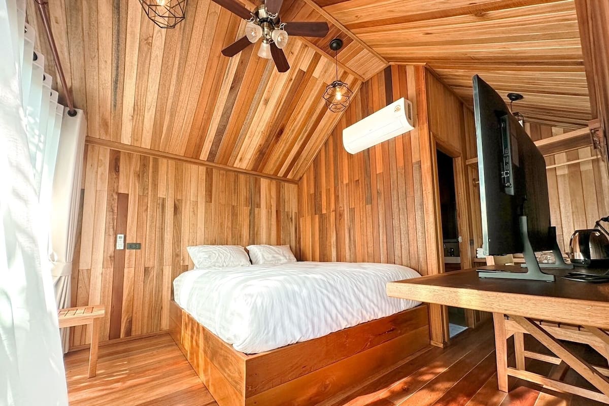 Classic Studio, Balcony, Garden View | Desk, laptop workspace, free WiFi