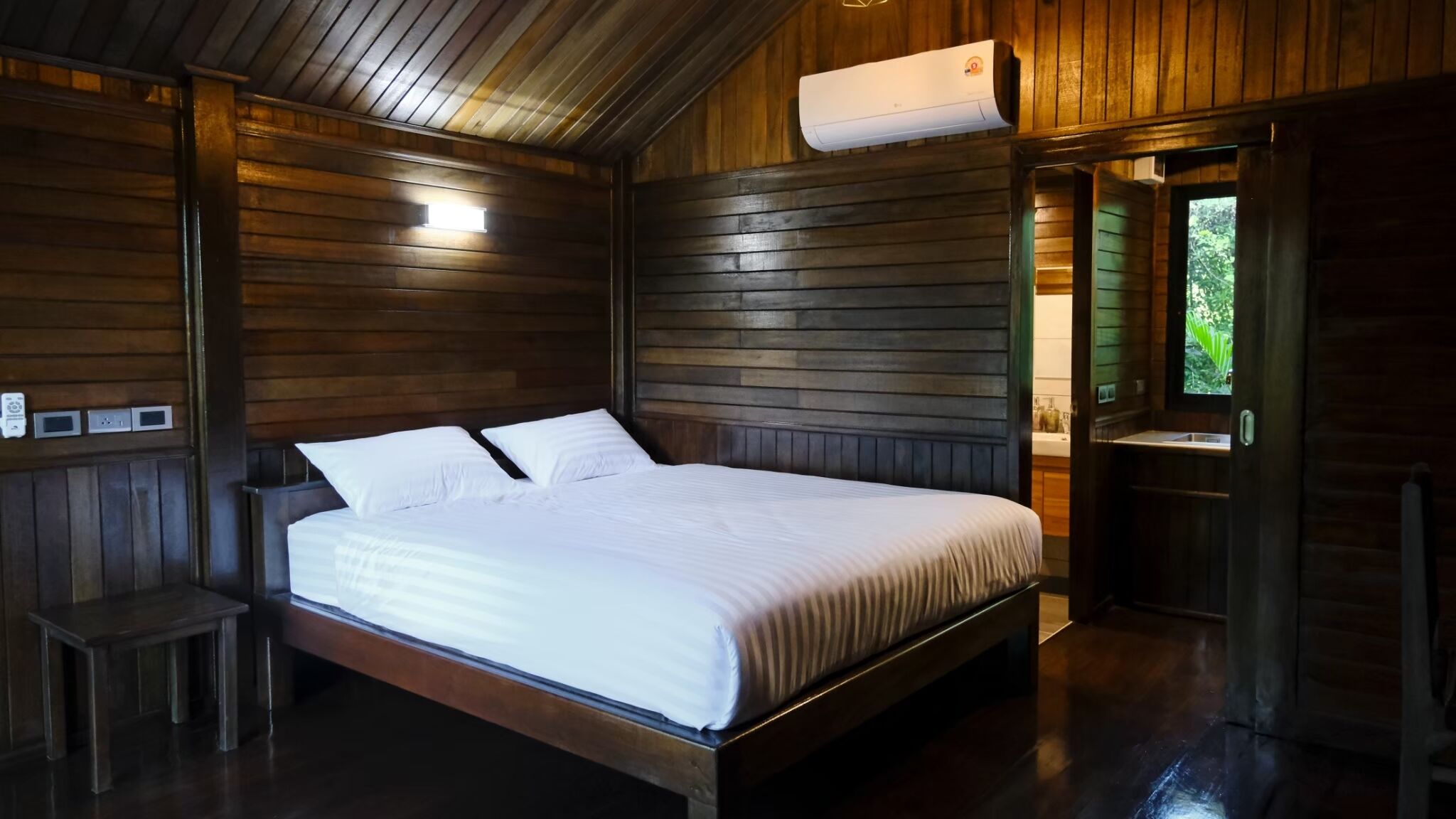 Comfort Chalet, Balcony, Garden View | Desk, laptop workspace, free WiFi