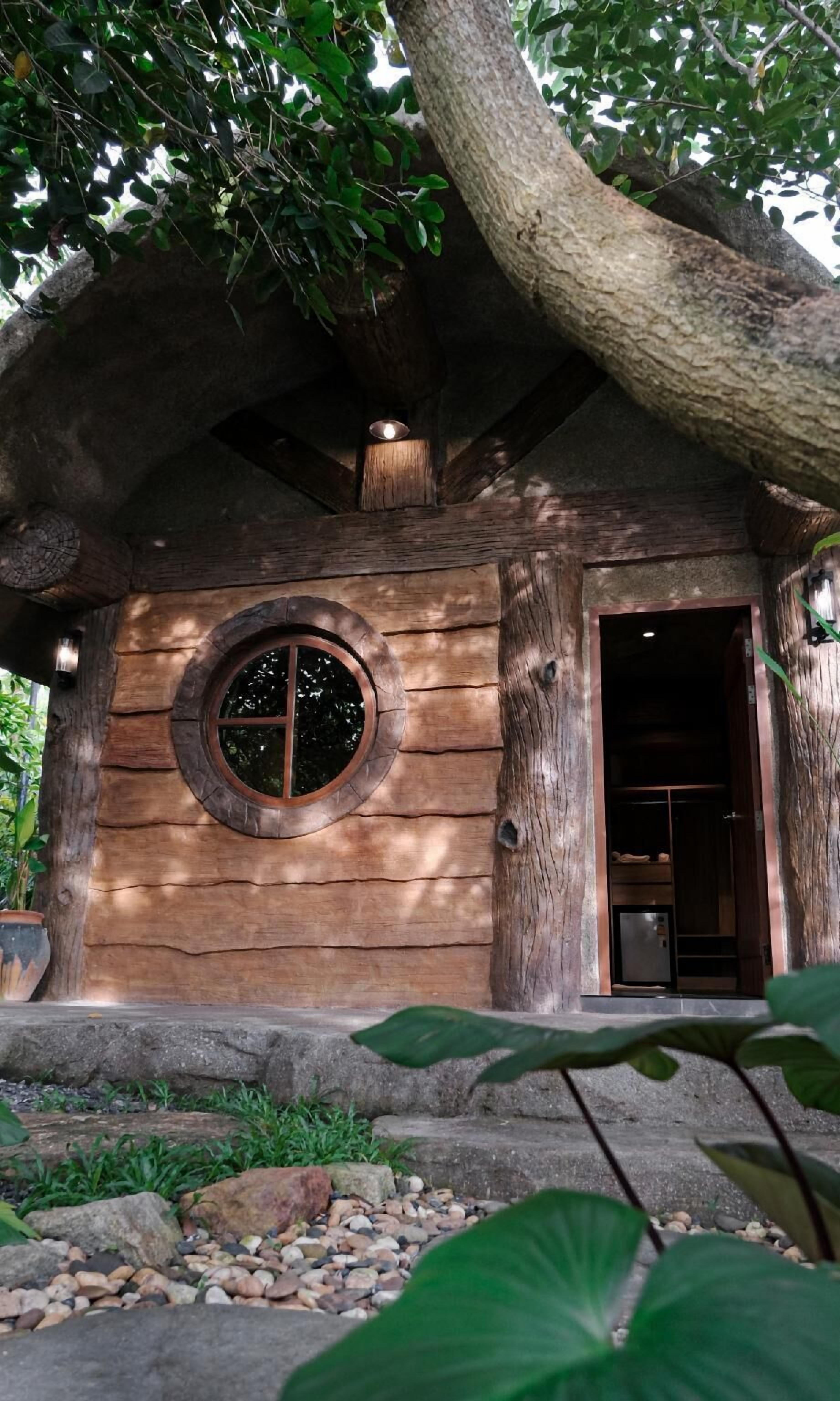 Deluxe Bungalow | Desk, laptop workspace, free WiFi