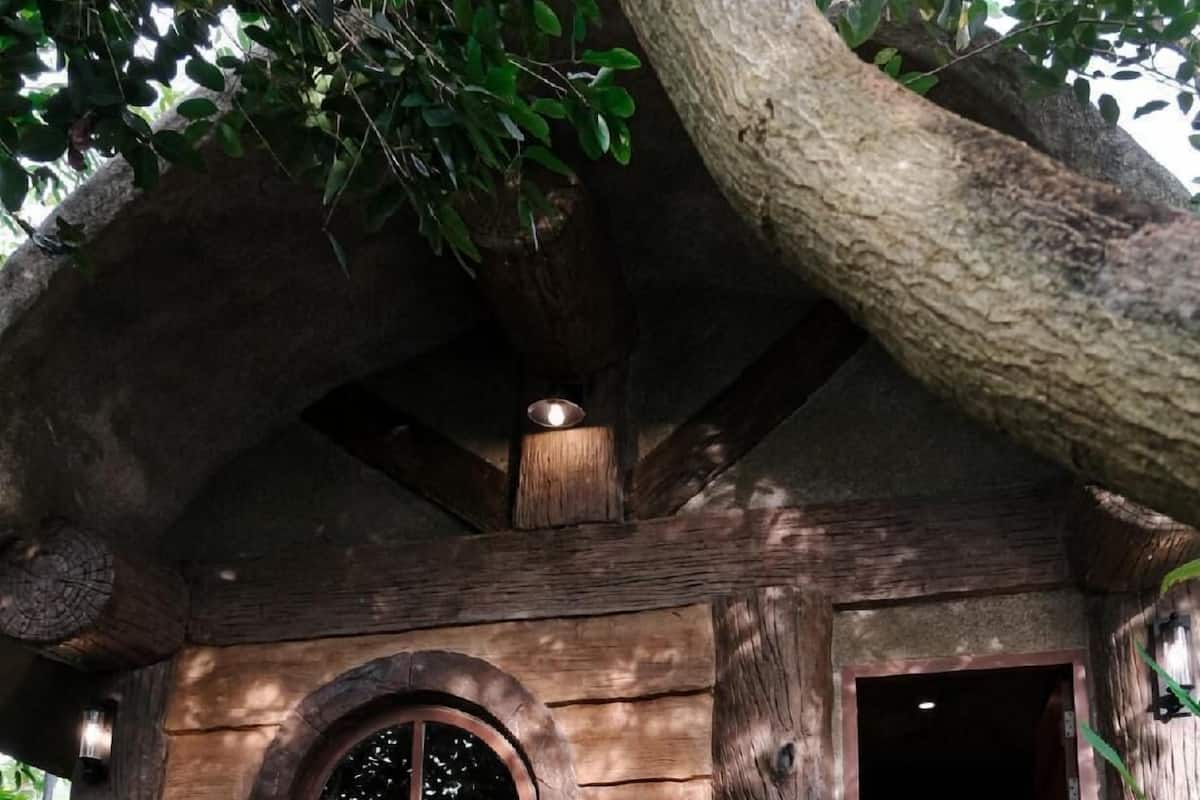 Deluxe Bungalow | Desk, laptop workspace, free WiFi