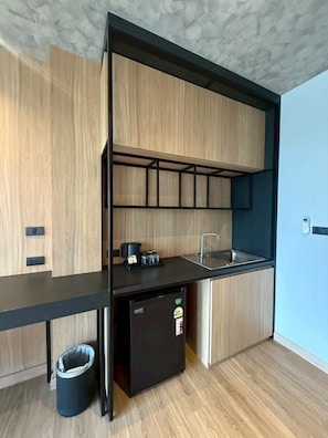 Deluxe Twin Bed | 전용 주방 | 전기 주전자