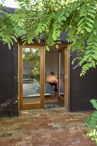 Inviting 1bd Sanctuary - The Michu Suite