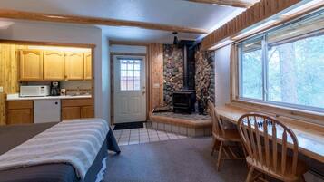 Studio, 2 Queen Beds, Patio, Mountain View (Fishing Cabin in the Woods) | Individually decorated, individually furnished