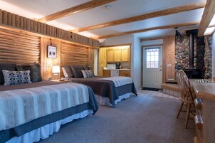Studio, 2 Queen Beds, Patio, Mountain View (Fishing Cabin in the Woods) | Individually decorated, individually furnished