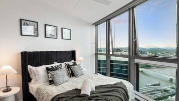 2 habitaciones, tabla de planchar con plancha, wifi y ropa de cama