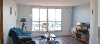 Near train station and spa, F3 apartment with view of the old town of DAX