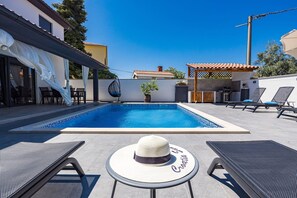 Villa | Pool