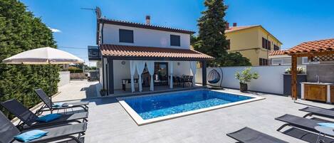 别墅 | 泳池 | 室内游泳池,室外游泳池